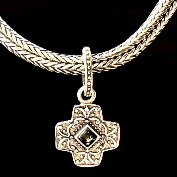 19-1/2" STERLING WOVEN ROPE NECKLACE WITH REMOVABLE TWO SIDED PENDANT - Picture 5 of 16